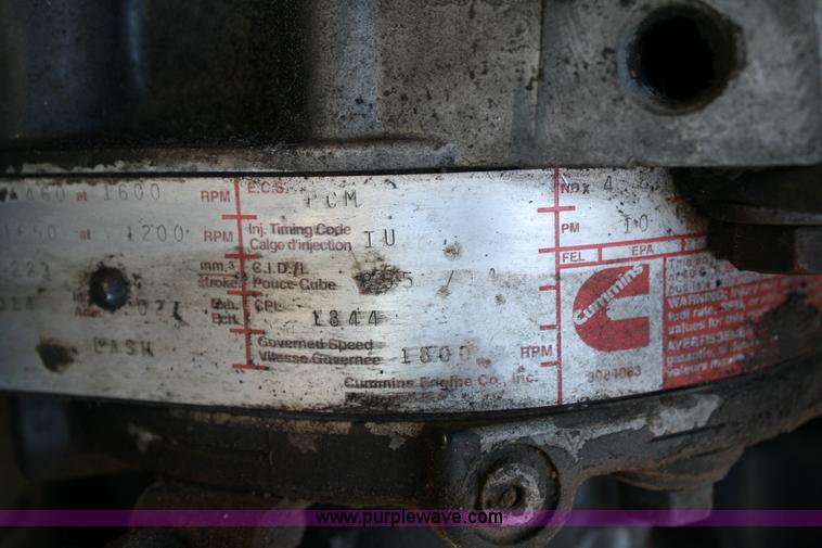 image for item 6634 1994 Freightliner dump truck