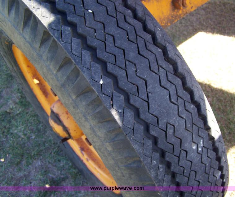 image for item 7370 1974 Case 480B Construction King backhoe