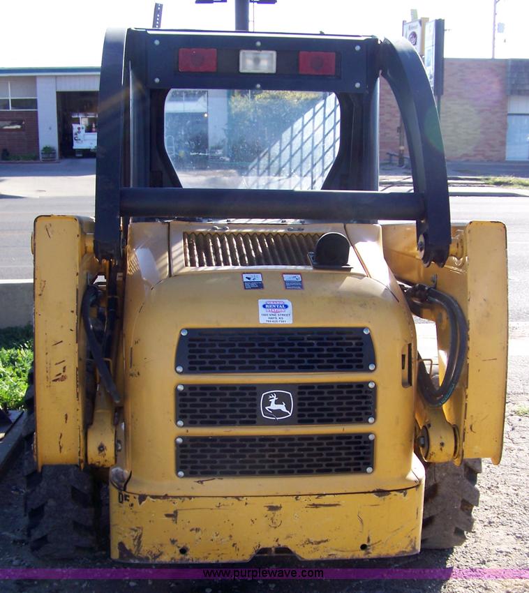 image for item 7377 2004 John Deere 240II skid steer