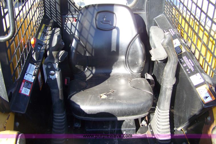 image for item 7377 2004 John Deere 240II skid steer