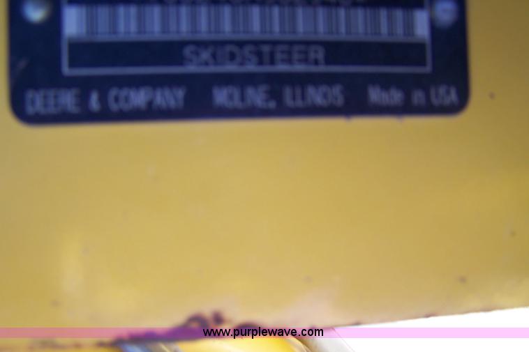 image for item 7377 2004 John Deere 240II skid steer