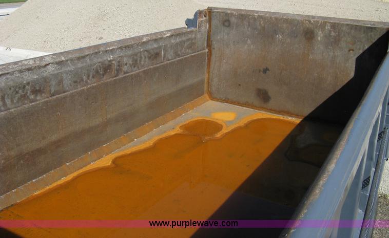 image for item 8000 1996 Ford LNT8000 dump truck