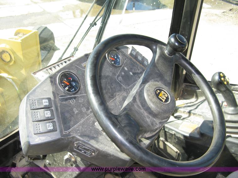 image for item 8030 2006 Caterpillar 904B wheel loader