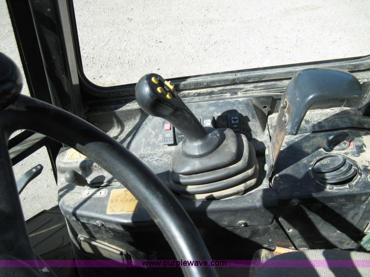 image for item 8030 2006 Caterpillar 904B wheel loader