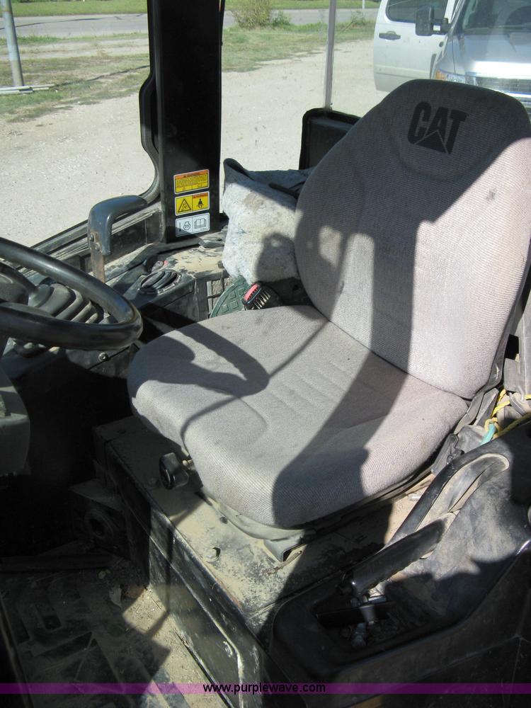 image for item 8030 2006 Caterpillar 904B wheel loader