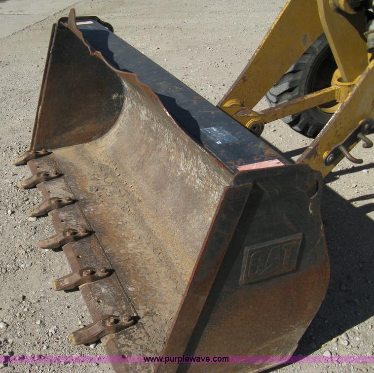 image for item 8030 2006 Caterpillar 904B wheel loader