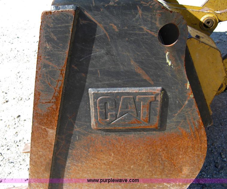 image for item 8030 2006 Caterpillar 904B wheel loader