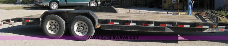 image for item 8031 2007 PJ tandem axle flat bed trailer