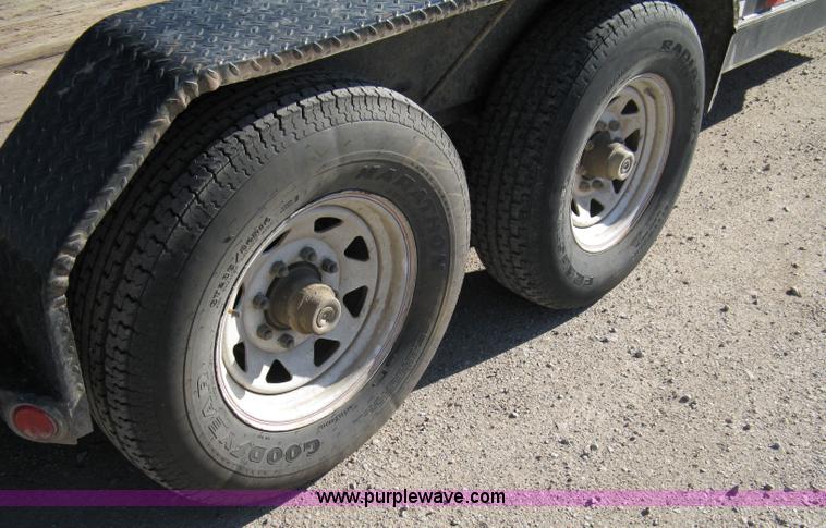 image for item 8031 2007 PJ tandem axle flat bed trailer