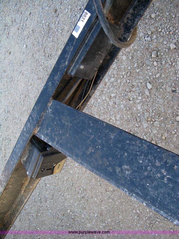 image for item 8031 2007 PJ tandem axle flat bed trailer