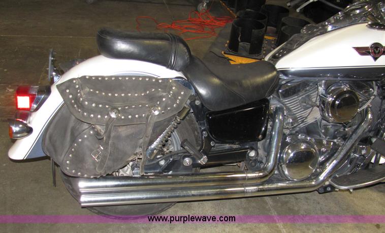 image for item 2095 1997 Kawasaki Vulcan Classic Fire and Steel motorcycle
