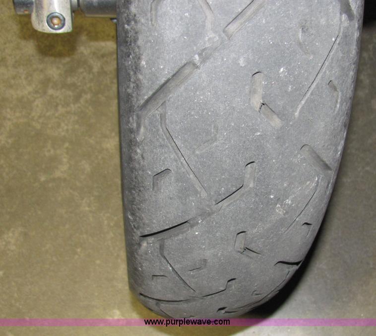 image for item 2095 1997 Kawasaki Vulcan Classic Fire and Steel motorcycle