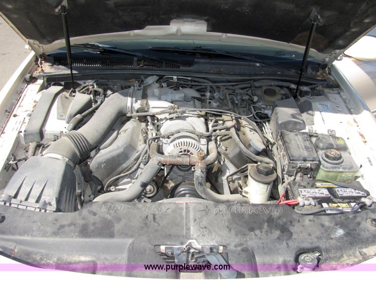 image for item 2096 1998 Lincoln Mark VIII