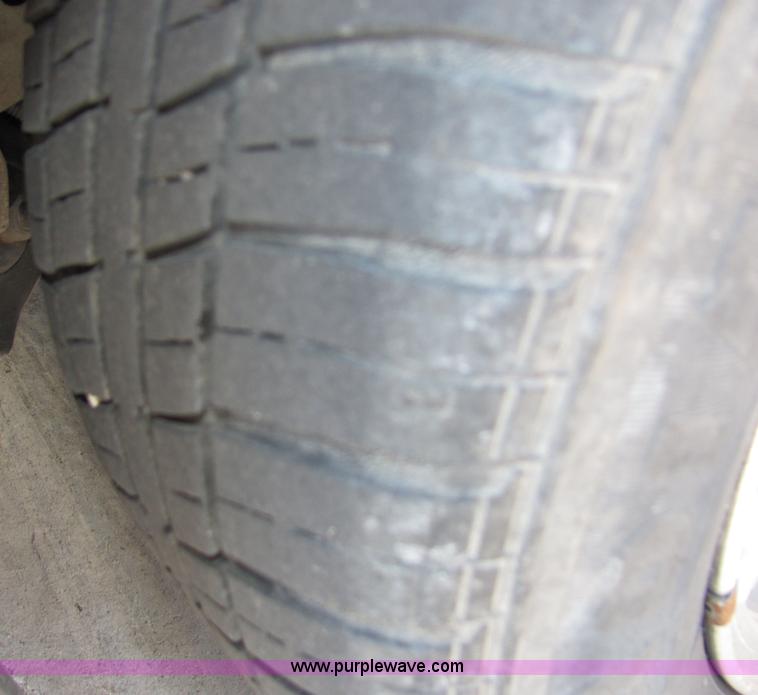 image for item 2096 1998 Lincoln Mark VIII