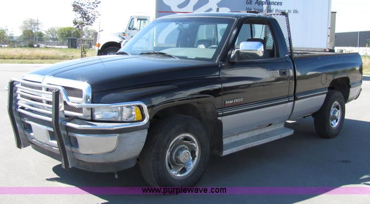 image for item 2098 1996 Dodge Ram 2500 Laramie SLT pickup truck