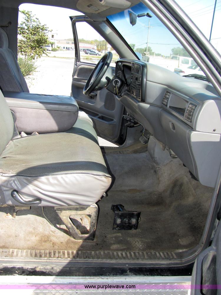 image for item 2098 1996 Dodge Ram 2500 Laramie SLT pickup truck