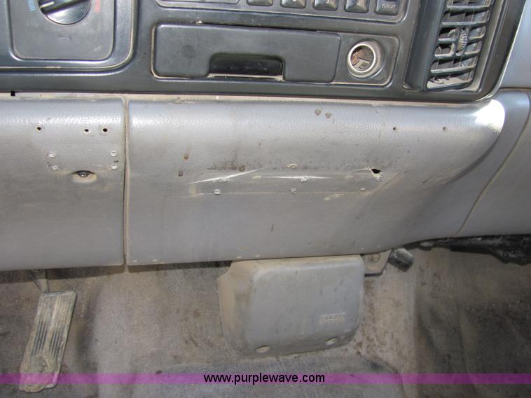 image for item 2098 1996 Dodge Ram 2500 Laramie SLT pickup truck