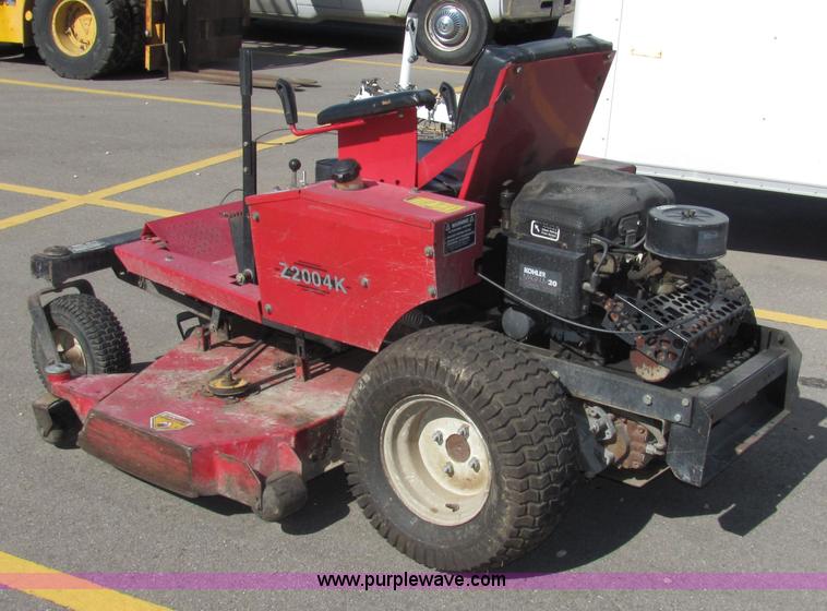 image for item 2103 Snapper Z2004K riding mower
