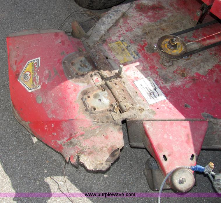 image for item 2103 Snapper Z2004K riding mower