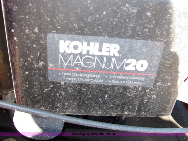 image for item 2103 Snapper Z2004K riding mower