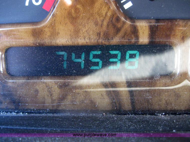 image for item 3026 1990 Jaguar XJ Vanden Plas Majestic