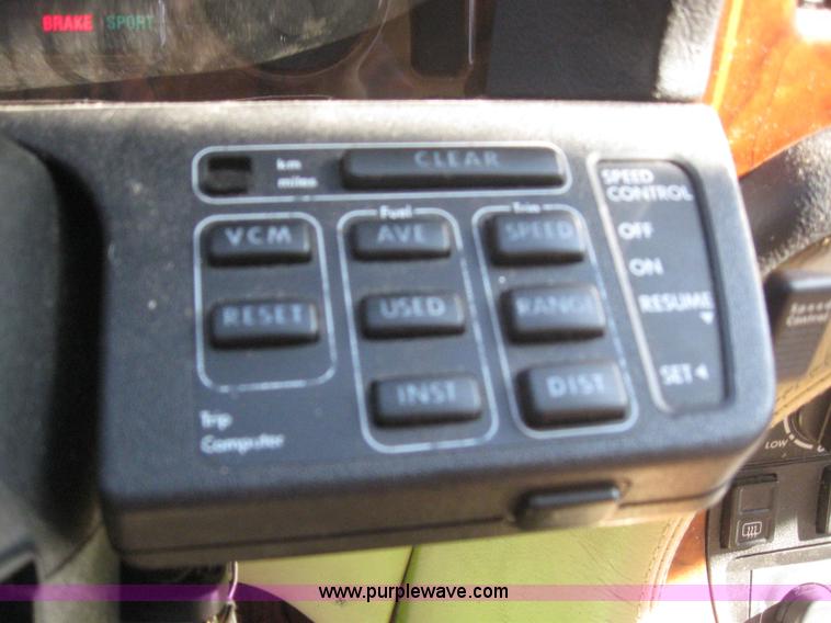 image for item 3026 1990 Jaguar XJ Vanden Plas Majestic