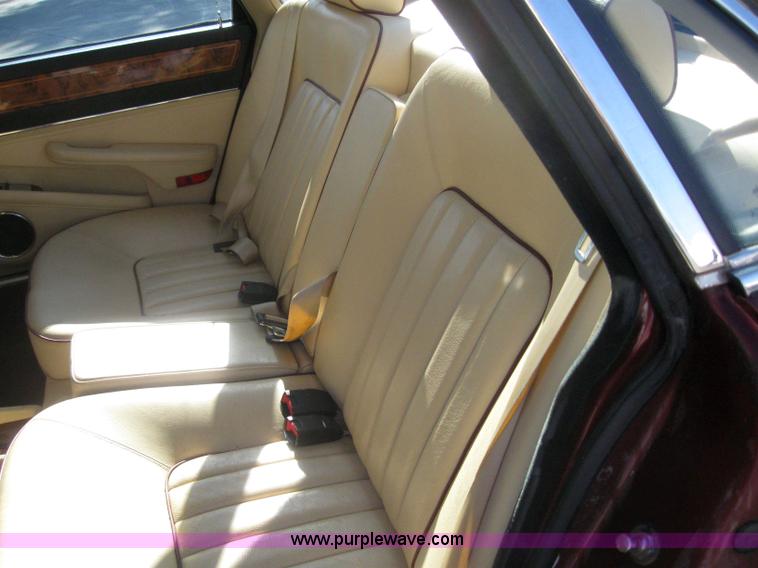 image for item 3026 1990 Jaguar XJ Vanden Plas Majestic