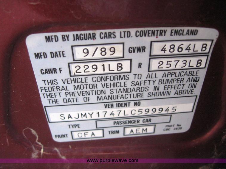 image for item 3026 1990 Jaguar XJ Vanden Plas Majestic