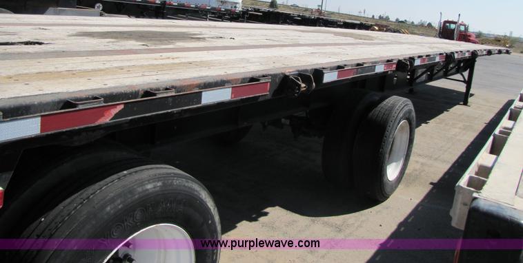 image for item 3454 2002 Transcraft TL2000 48' flatbed trailer
