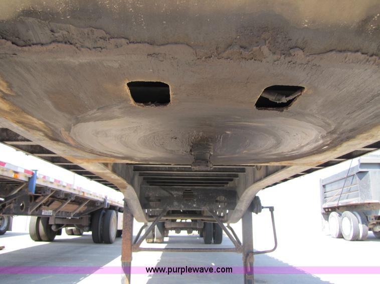 image for item 3454 2002 Transcraft TL2000 48' flatbed trailer