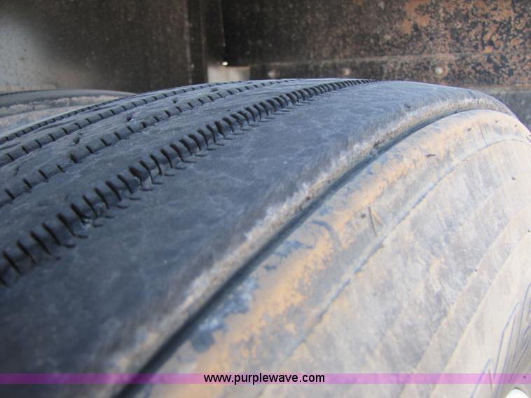 image for item 3454 2002 Transcraft TL2000 48' flatbed trailer