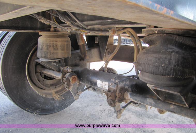 image for item 3454 2002 Transcraft TL2000 48' flatbed trailer