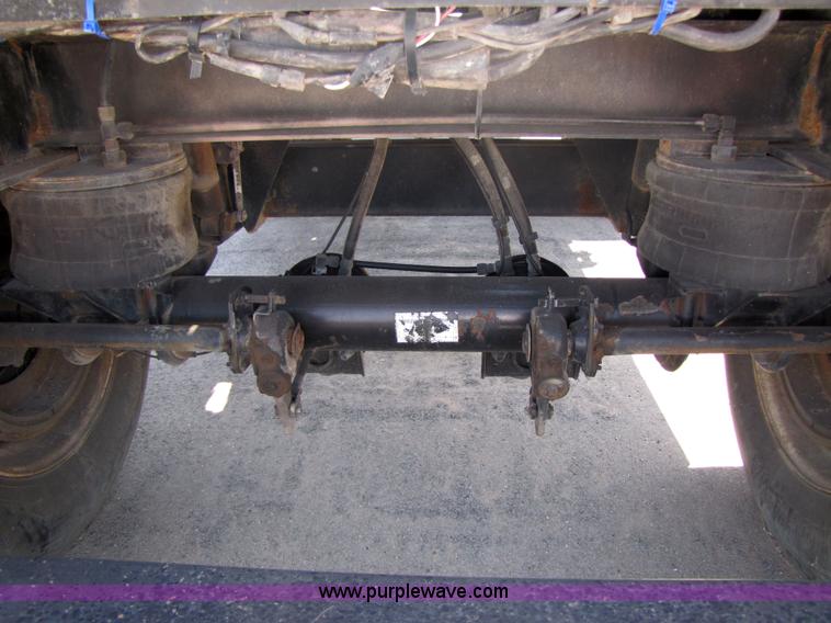 image for item 3454 2002 Transcraft TL2000 48' flatbed trailer