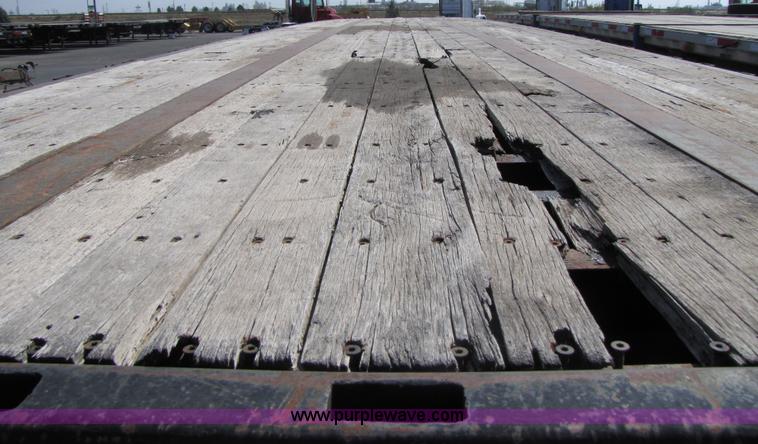 image for item 3454 2002 Transcraft TL2000 48' flatbed trailer