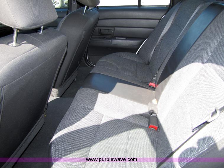image for item 4667 2004 Ford Crown Victoria Police Interceptor