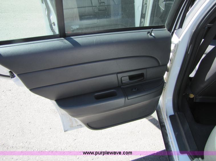 image for item 4667 2004 Ford Crown Victoria Police Interceptor