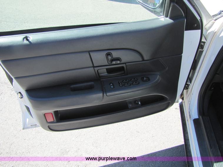 image for item 4667 2004 Ford Crown Victoria Police Interceptor