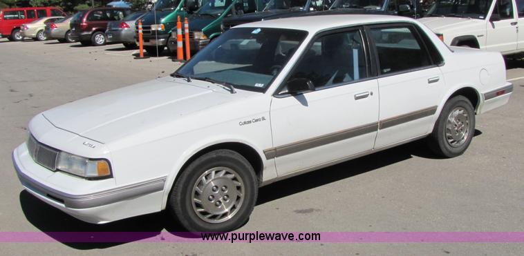 image for item 4668 1995 Oldsmobile Siera SL