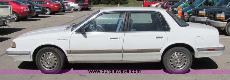 image for item 4668 1995 Oldsmobile Siera SL