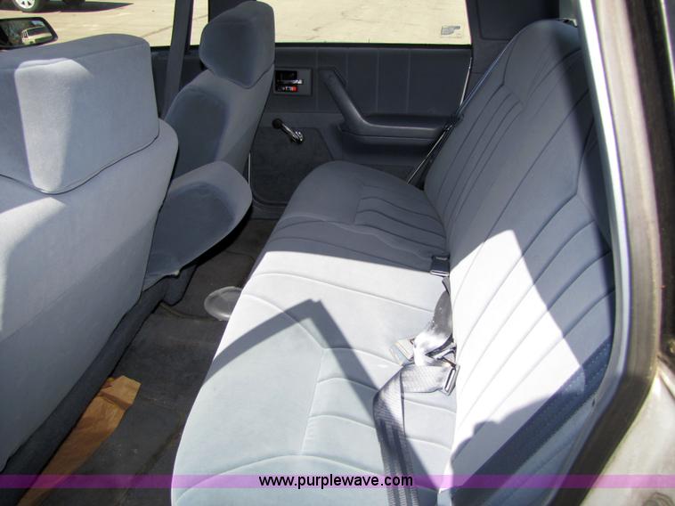 image for item 4668 1995 Oldsmobile Siera SL