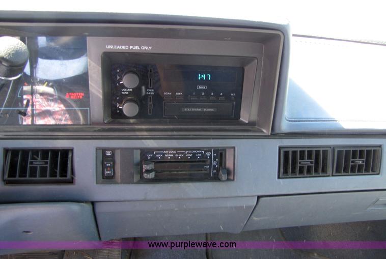 image for item 4668 1995 Oldsmobile Siera SL