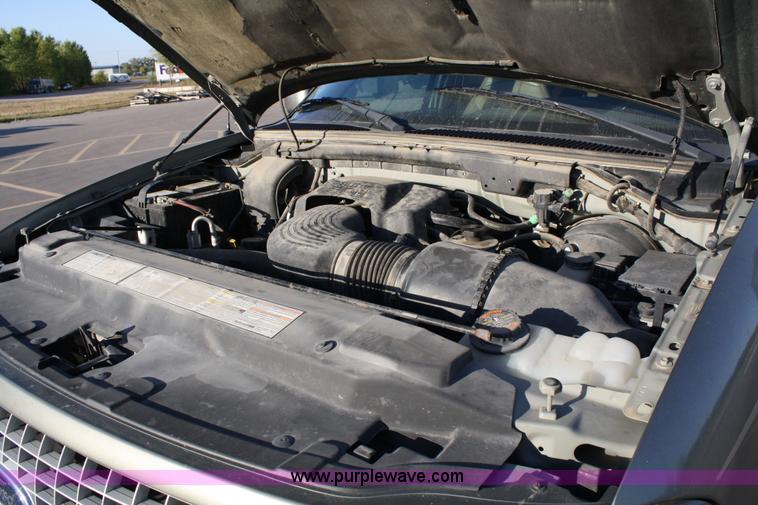 image for item 4699 1999 Ford Expedition Eddie Bauer Edition