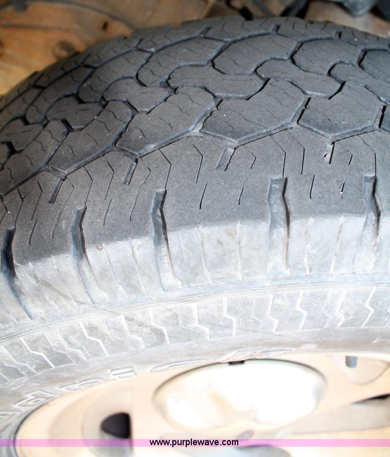 image for item 4699 1999 Ford Expedition Eddie Bauer Edition