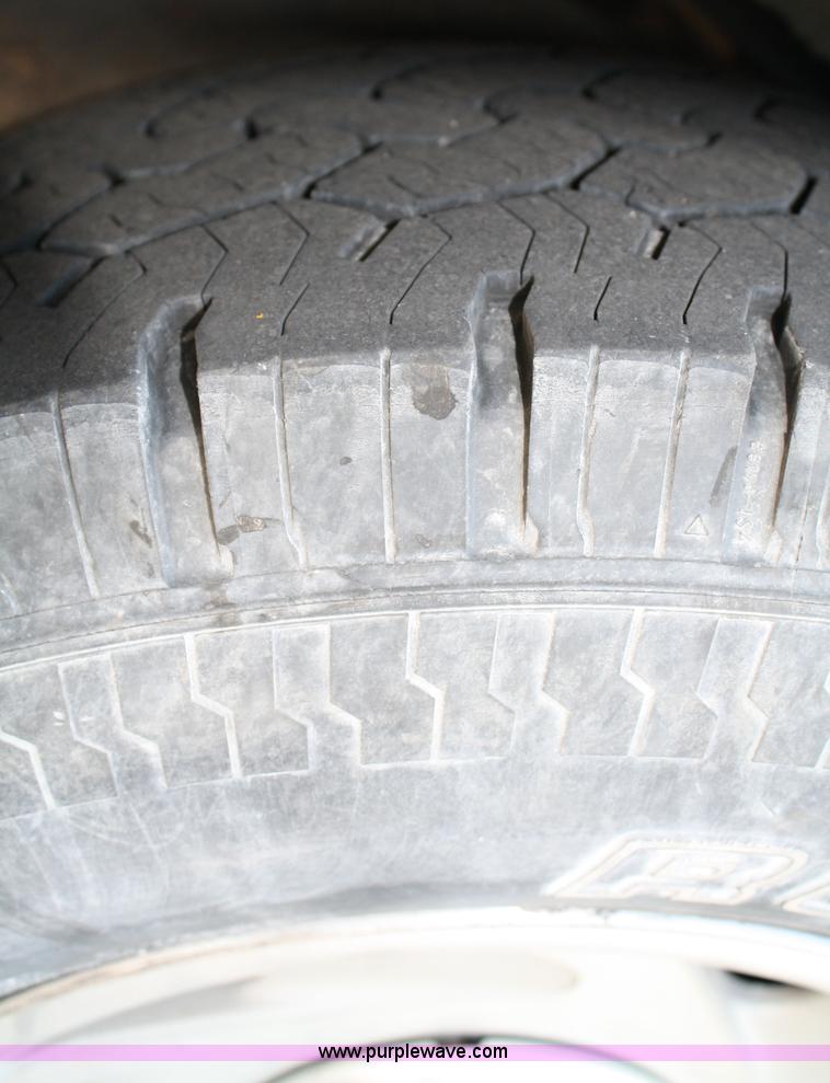 image for item 4699 1999 Ford Expedition Eddie Bauer Edition