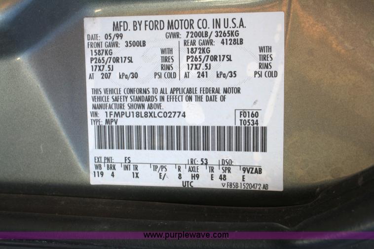 image for item 4699 1999 Ford Expedition Eddie Bauer Edition