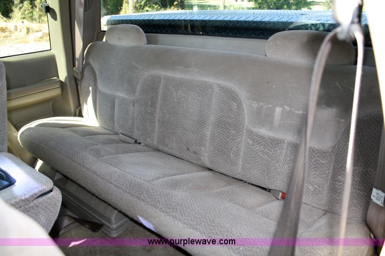 image for item 4709 1997 GMC K1500 Sierra extended cab pickup truck