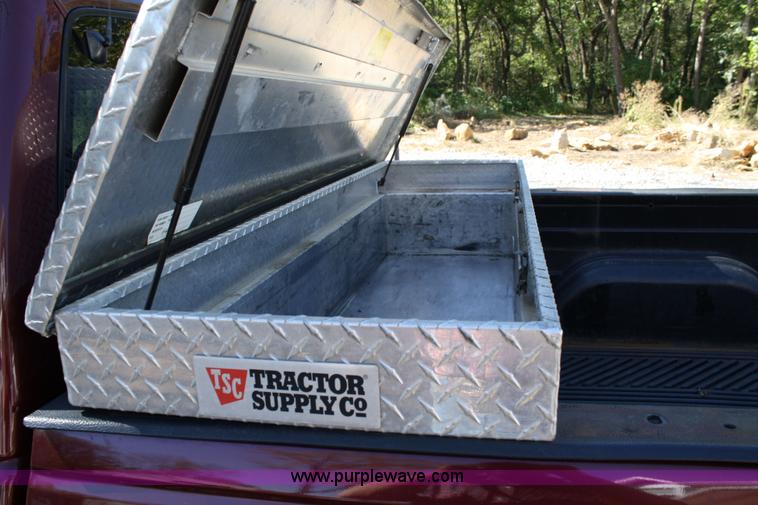 image for item 4709 1997 GMC K1500 Sierra extended cab pickup truck