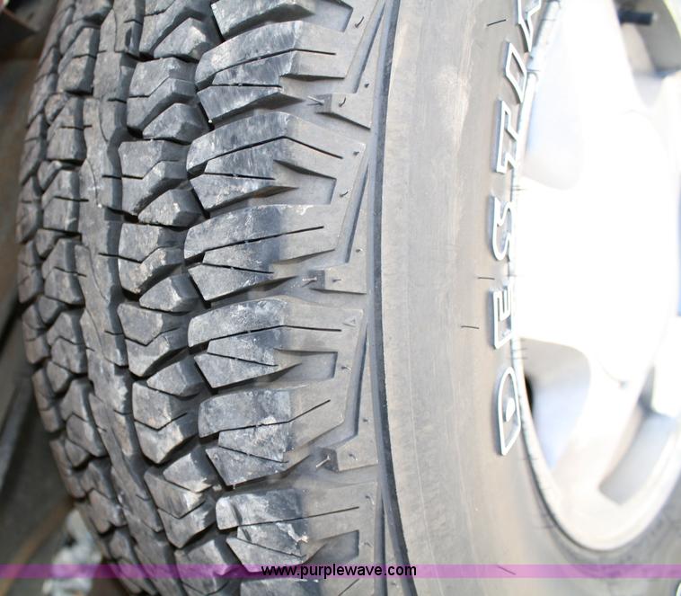 image for item 4709 1997 GMC K1500 Sierra extended cab pickup truck