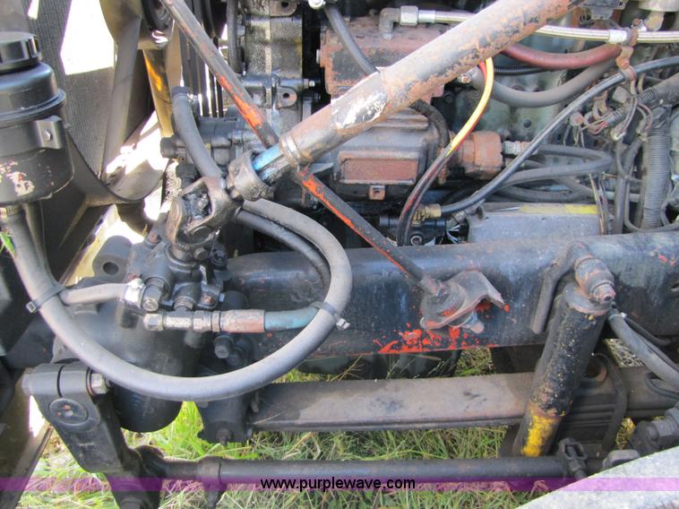 image for item 5150 1997 Volvo WIA semi truck