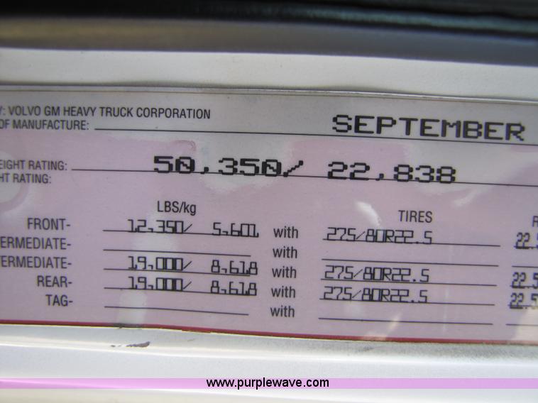 image for item 5150 1997 Volvo WIA semi truck